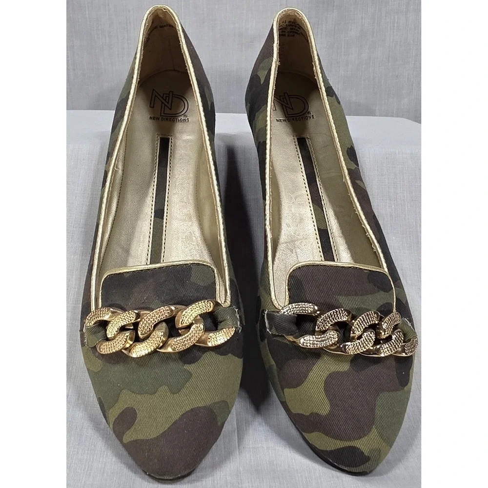 New Directions Sycamore Camo Chain Loafer Flats‎ Gold Trim Green Brown Size 8.5